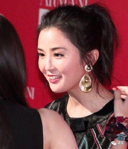 明星黑料网,明星黑料网背后的真相与影响-第3张图片-动漫人妻H无码中文字幕 明星黑料网,明星黑料网背后的真相与影响-第3张图片-动漫人妻H无码中文字幕