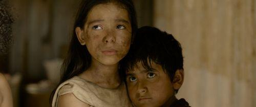 国产小孩子感人电影视频,国产感人电影，见证成长的力量-第3张图片-动漫人妻H无码中文字幕