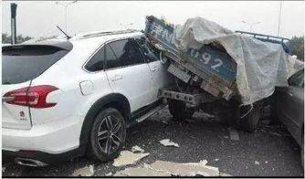 国产车撞公路车视频,国产车与公路车碰撞现场惊心动魄-第3张图片-动漫人妻H无码中文字幕 国产车撞公路车视频,国产车与公路车碰撞现场惊心动魄-第3张图片-动漫人妻H无码中文字幕